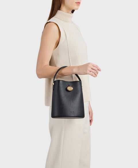 Egg Bucket - Black Handbags Cafuné