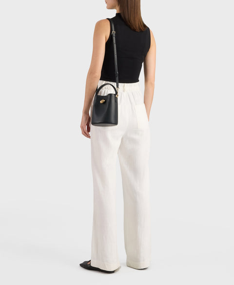 Mini Egg Bucket - Black Handbags Cafuné