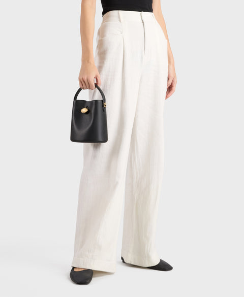 Mini Egg Bucket - Black Handbags Cafuné