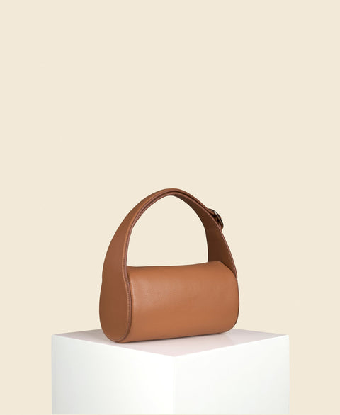Cafuné Drop Duffel in Pecan back view