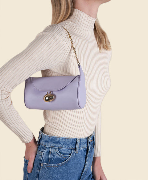 Cafuné Mini Drop Duffel in Lilac on model view