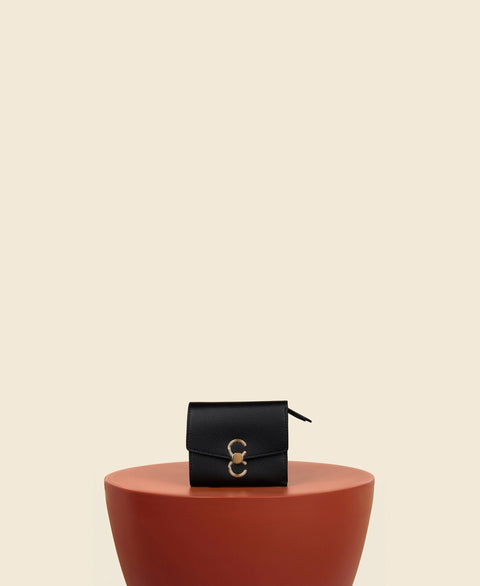 Cafuné Double-C Wallet - Black front view