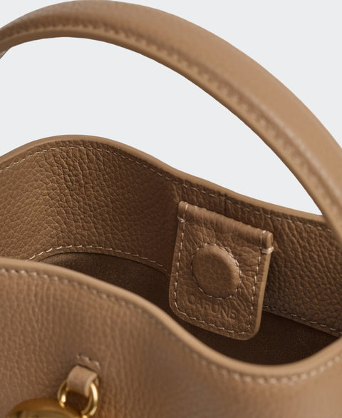 Mini Egg Bucket - Tan Handbags Cafuné 