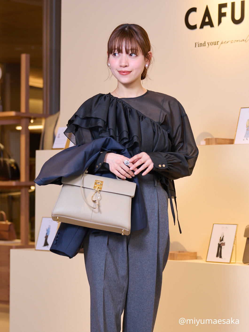 ☆関税込み☆【CAFUNE】Lune Bag 人気【CAFUNE】 TRUNK BOXショルダーバッグ 関税込み (CAFUNE