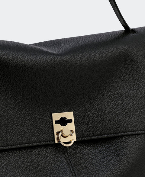 Soft Stance - Black Handbags Cafuné 