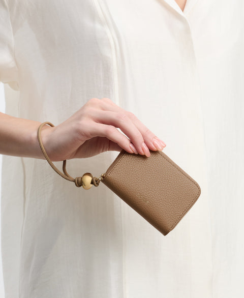 Egg Zip Coin Purse - Tan Small Leather Goods Cafuné 