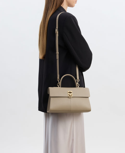 Medium Stance - Taupe Handbags Cafuné 