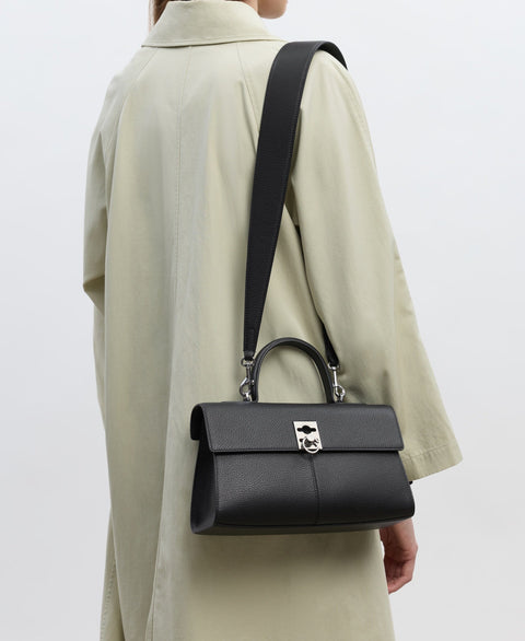 Medium Stance - Black(Texture) Handbags Cafuné 