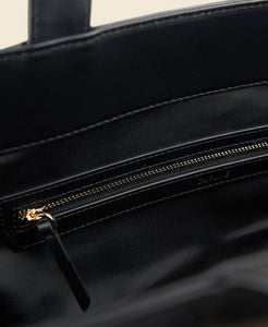 Cafuné C-Lock Tote in Black. Sustainable Leather.